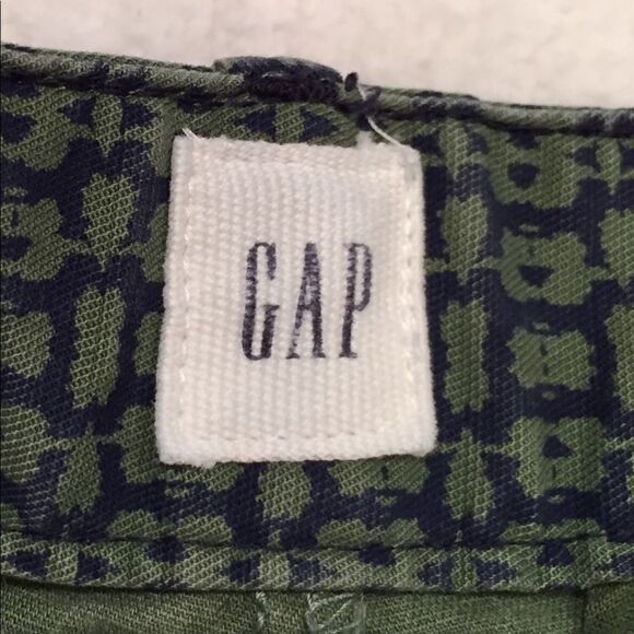 GAP
SUMMER SHORT Geo Print Fabric - Picture 5 of 7